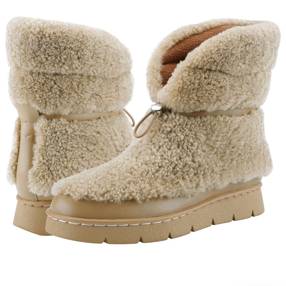 Marc Fisher LTD Kamryn Genuine Shearling Boot in Light Natural Size 5